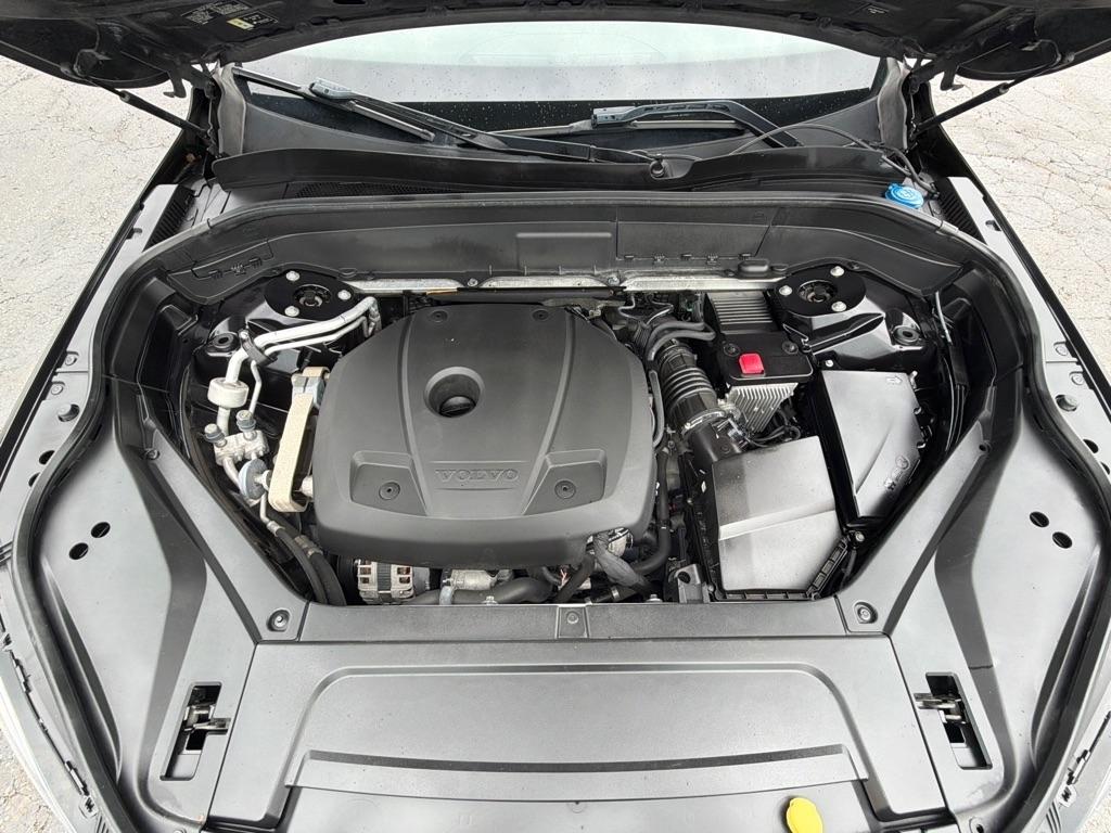 Volvo XC90 T6 AWD Momentum 7 Passenger 2020
