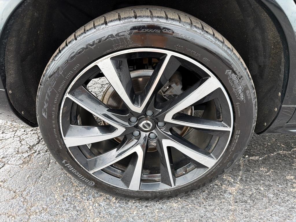 Volvo XC90 T6 AWD Momentum 7 Passenger 2020