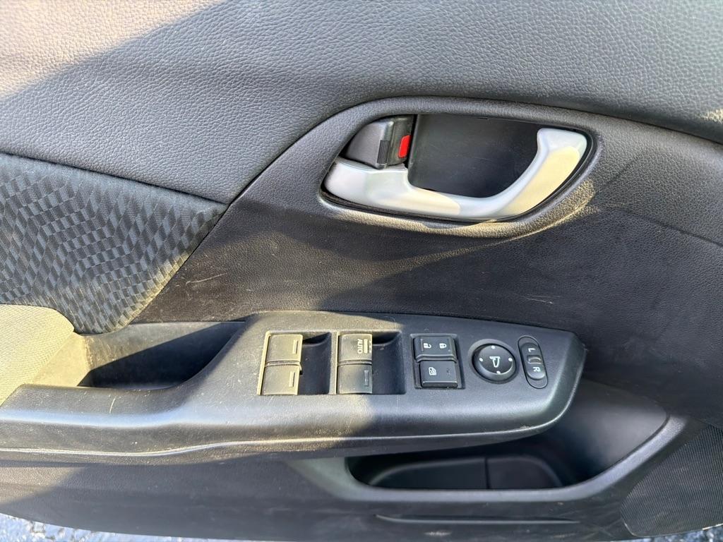 Honda Civic Sedan 4dr CVT LX 2015