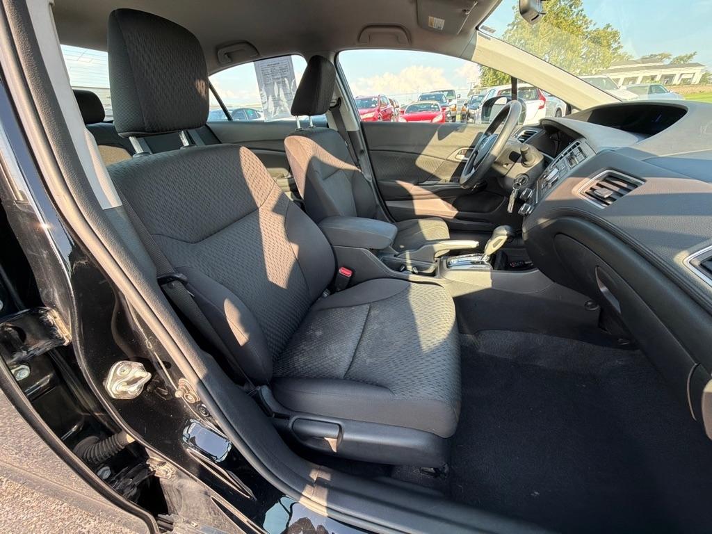 Honda Civic Sedan 4dr CVT LX 2015
