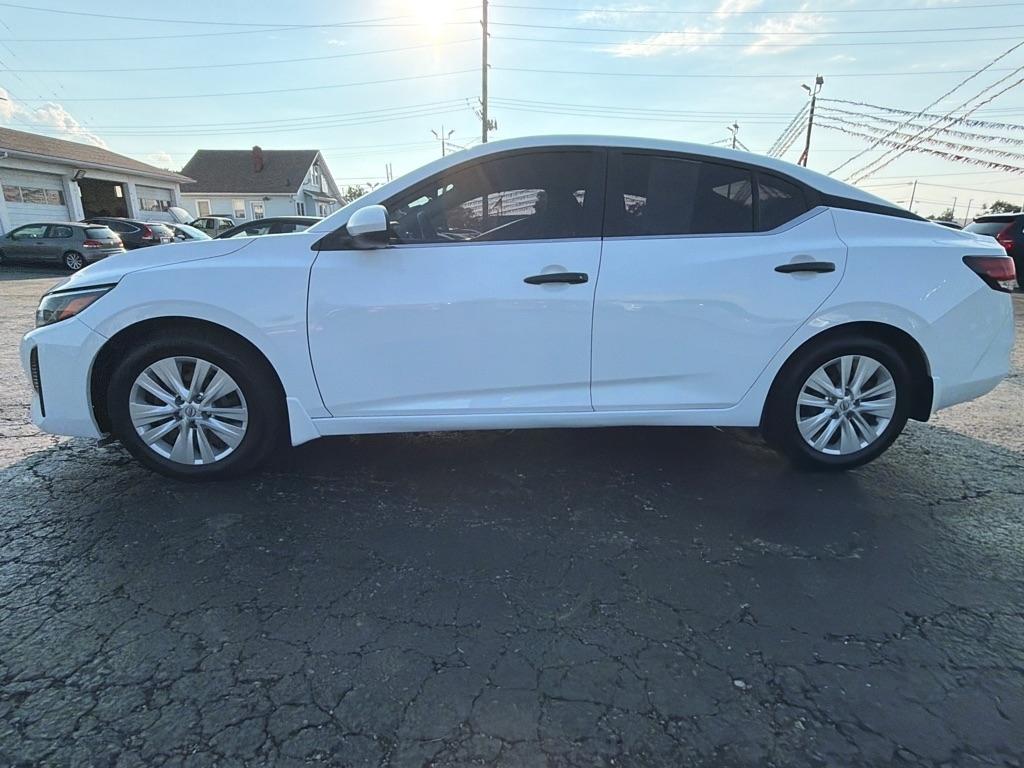 Nissan Sentra S CVT 2025