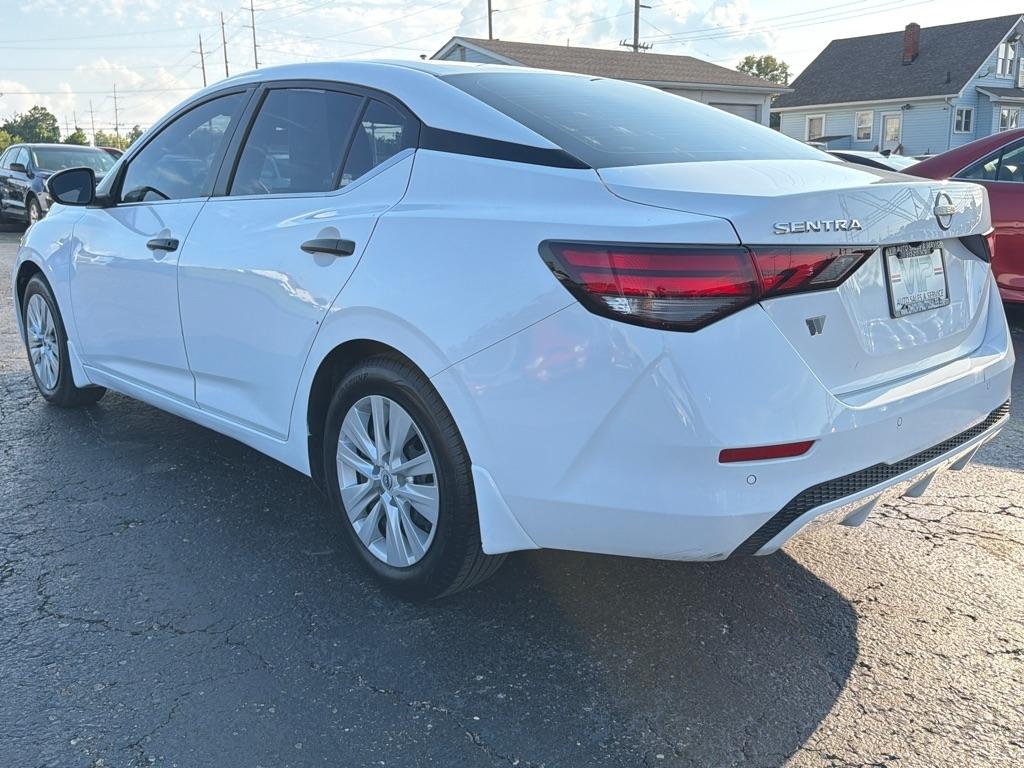 Nissan Sentra S CVT 2025
