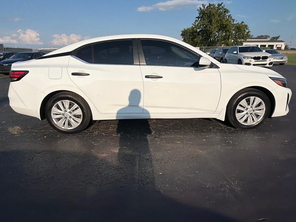 Nissan Sentra S CVT 2025