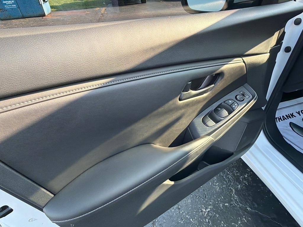 Nissan Sentra S CVT 2025