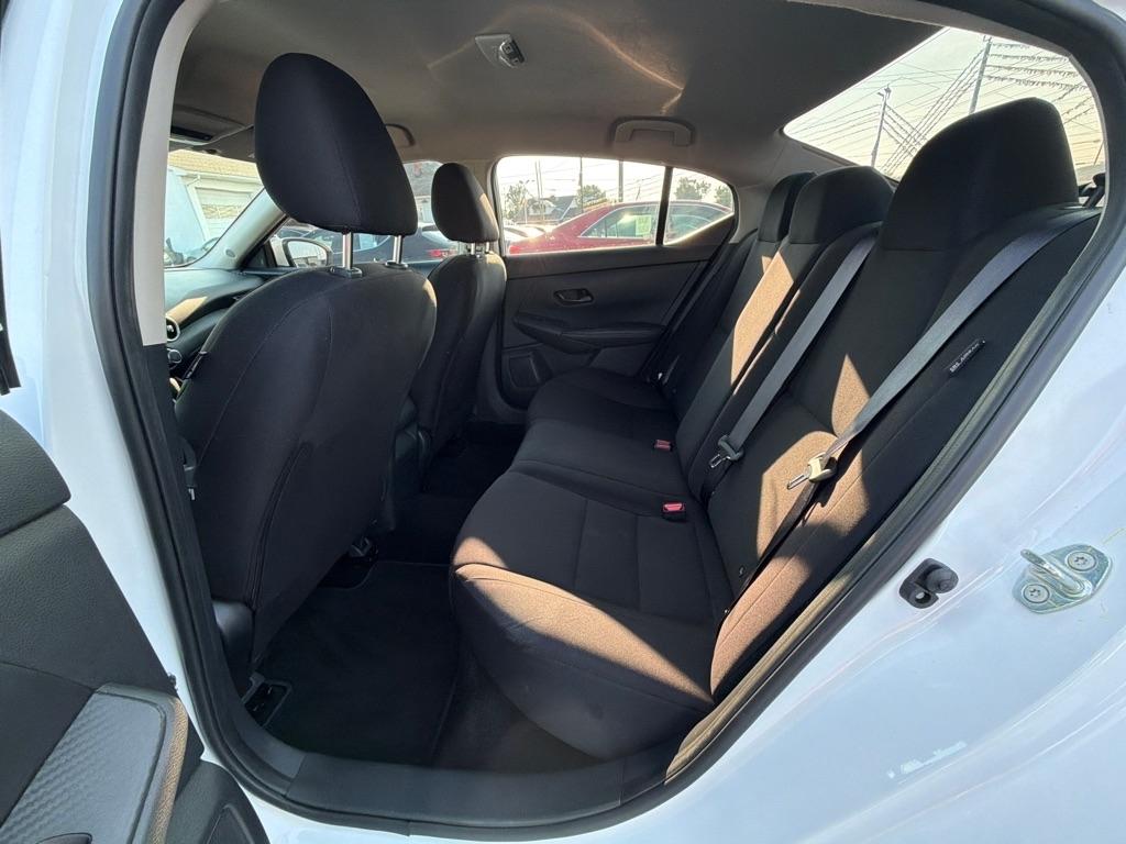 Nissan Sentra S CVT 2025