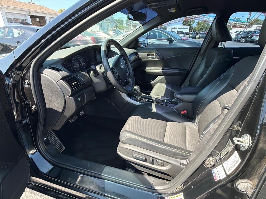 Honda Accord Sedan Sport CVT 2017