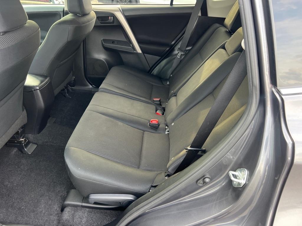 Toyota RAV4 AWD 4dr LE (Natl) 2015