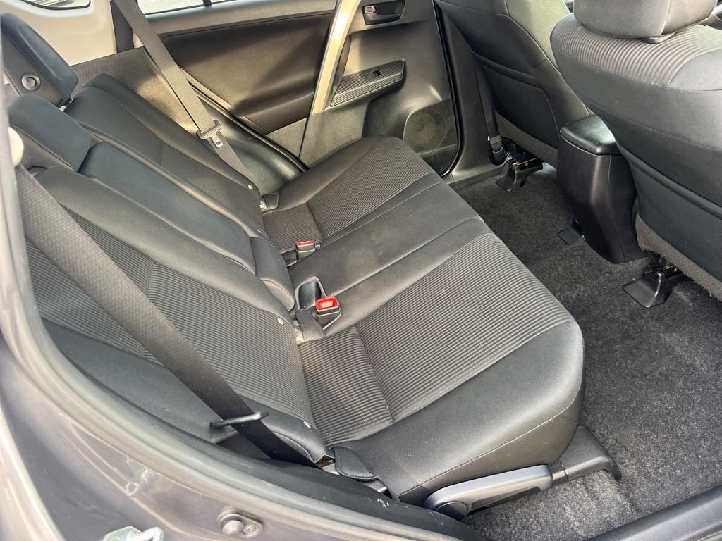 Toyota RAV4 AWD 4dr LE (Natl) 2015