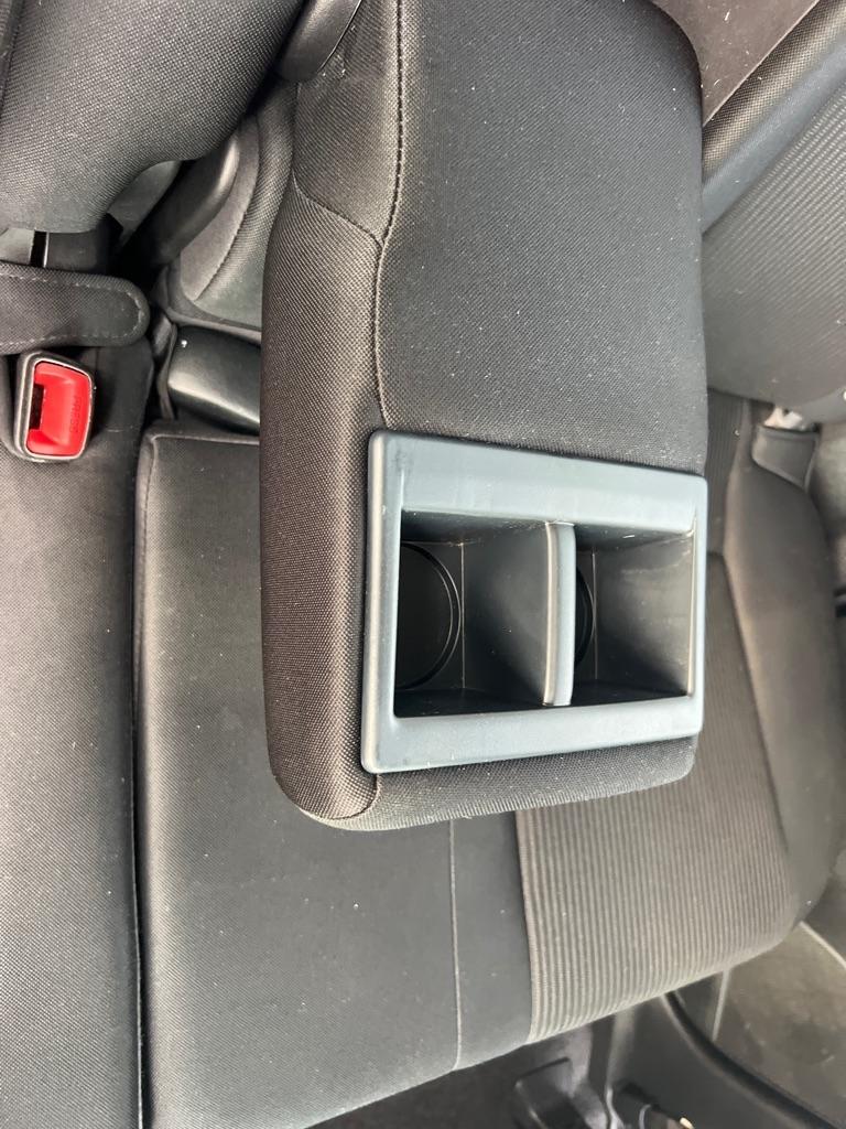 Toyota RAV4 AWD 4dr LE (Natl) 2015