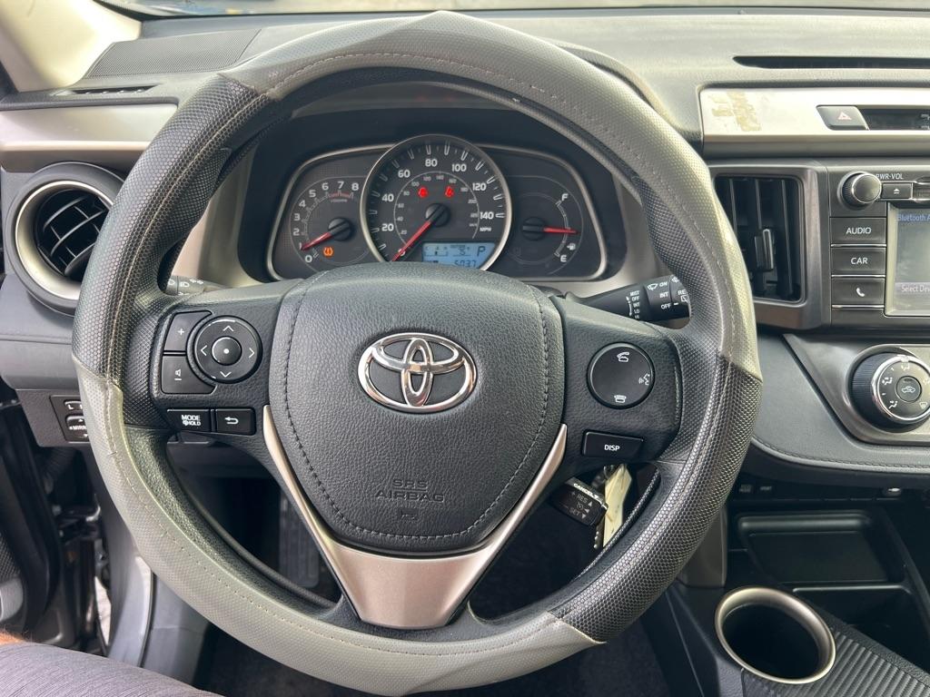 Toyota RAV4 AWD 4dr LE (Natl) 2015