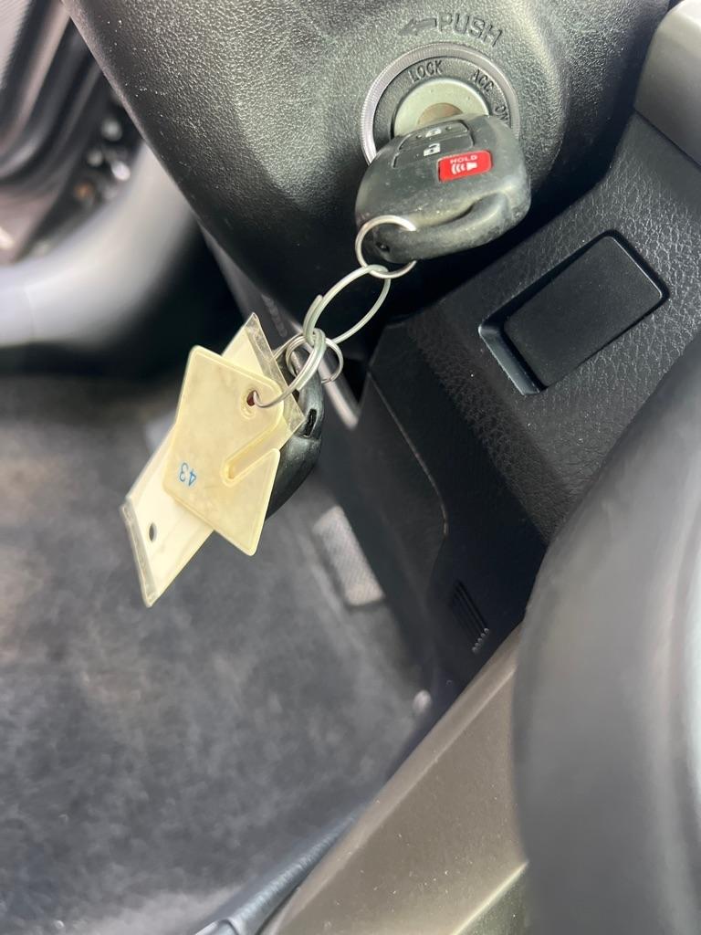 Toyota RAV4 AWD 4dr LE (Natl) 2015