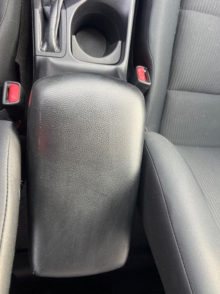 Toyota RAV4 AWD 4dr LE (Natl) 2015
