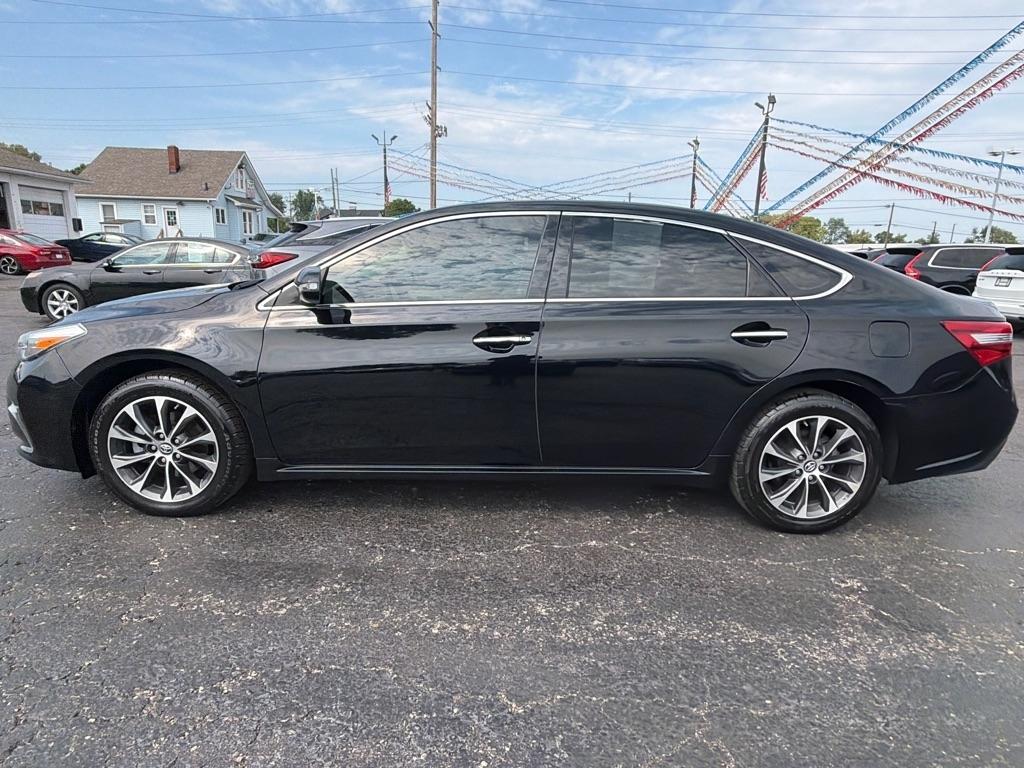 Toyota Avalon XLE Premium (Natl) 2017