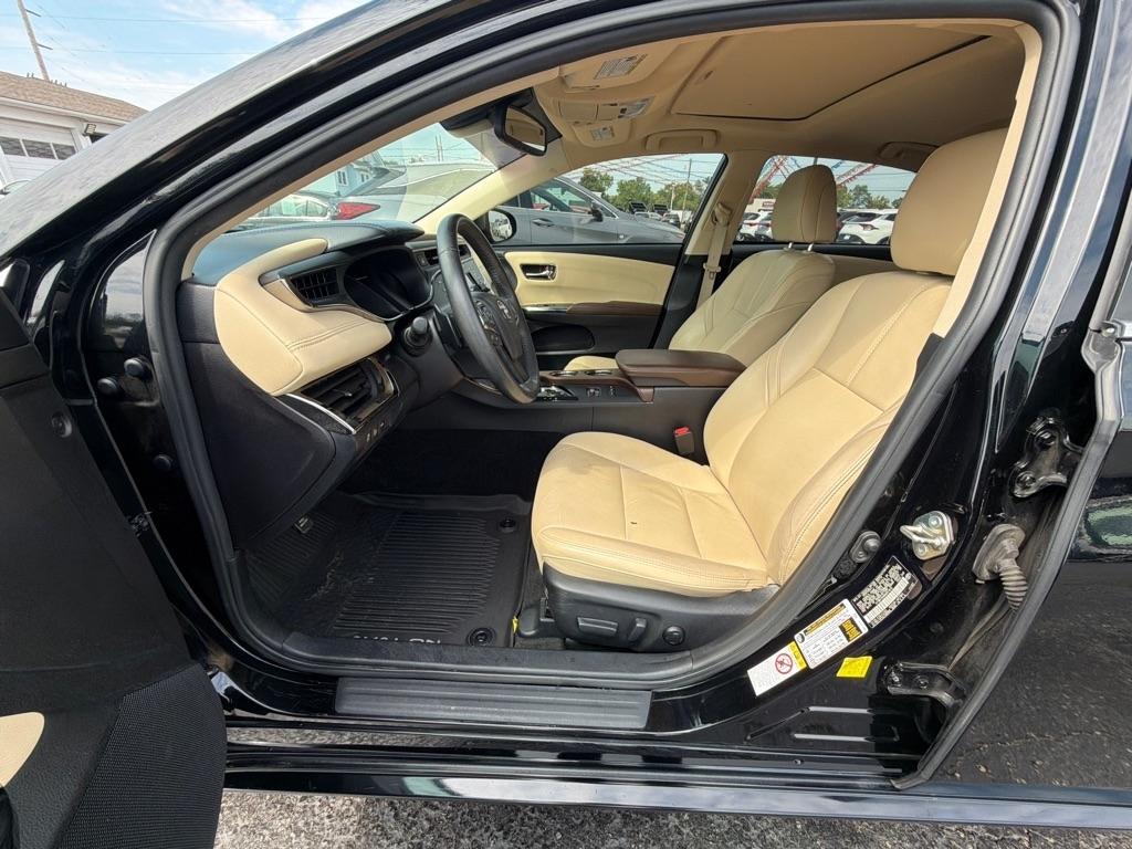 Toyota Avalon XLE Premium (Natl) 2017