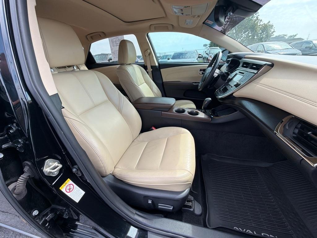 Toyota Avalon XLE Premium (Natl) 2017