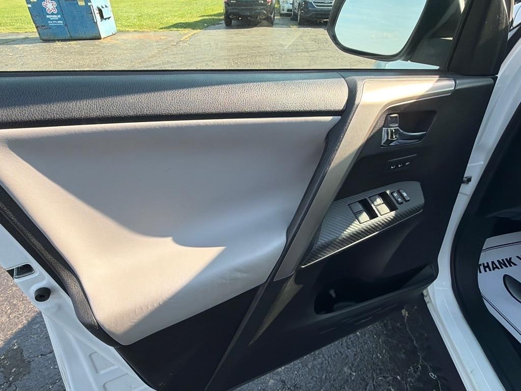 Toyota RAV4 AWD 4dr Limited (Natl) 2014