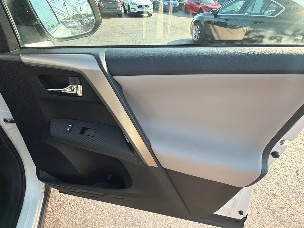 Toyota RAV4 AWD 4dr Limited (Natl) 2014
