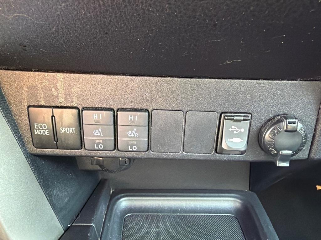 Toyota RAV4 AWD 4dr Limited (Natl) 2014