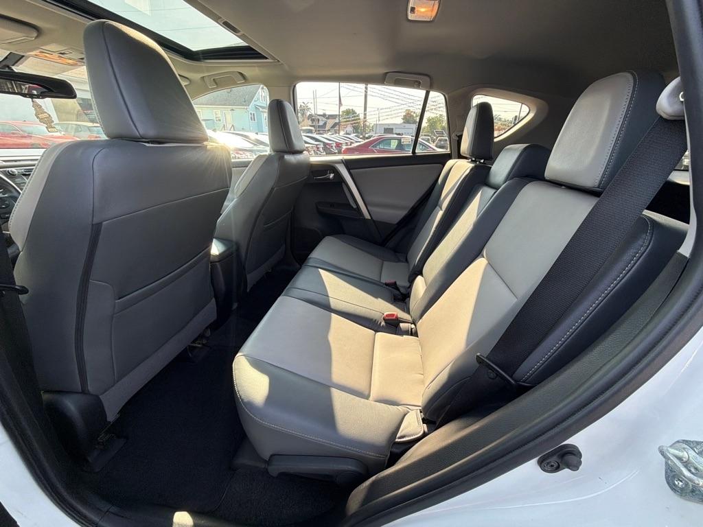 Toyota RAV4 AWD 4dr Limited (Natl) 2014