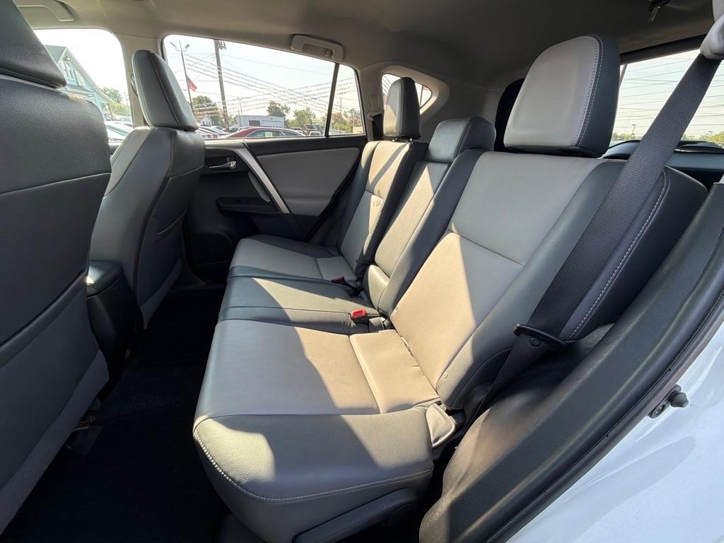 Toyota RAV4 AWD 4dr Limited (Natl) 2014