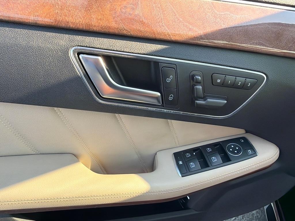 Mercedes-Benz E-Class 4dr Sdn E 350 Sport 4MATIC 2012