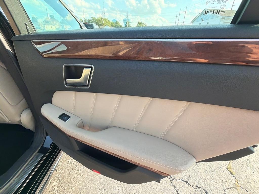 Mercedes-Benz E-Class 4dr Sdn E 350 Sport 4MATIC 2012