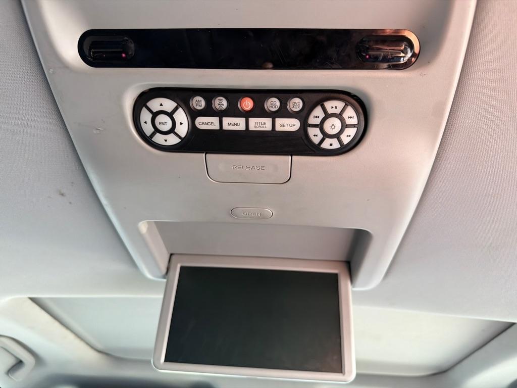 Honda Pilot 4WD 4dr Touring w/RES & Navi 2015
