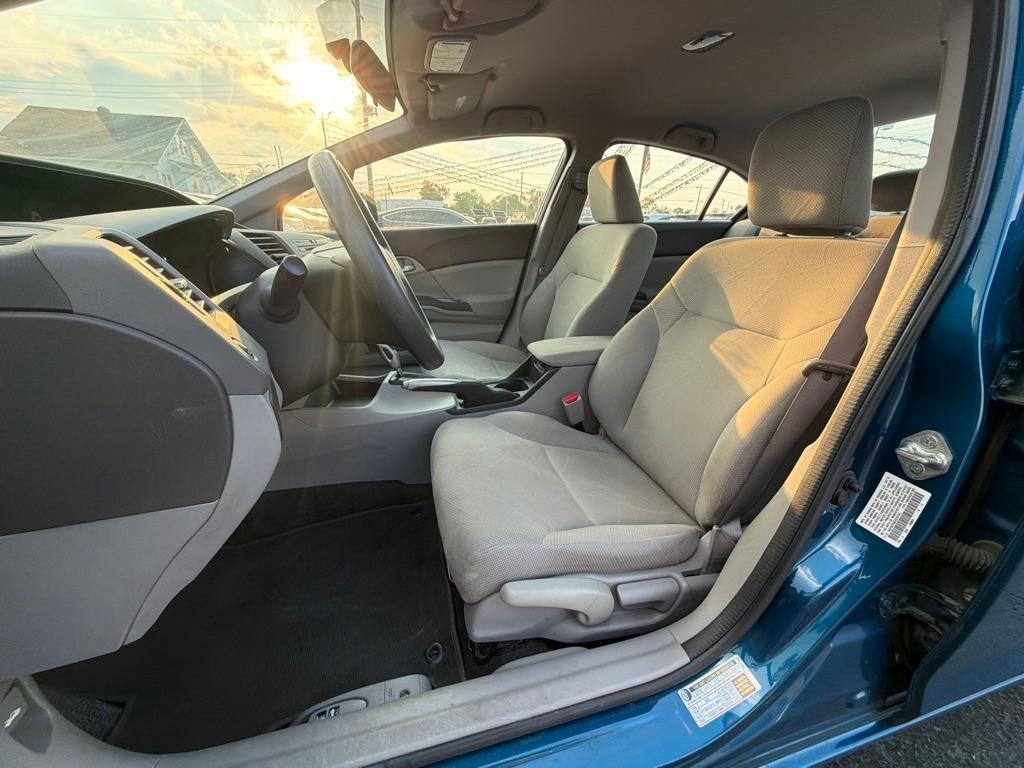 Honda Civic Sdn 4dr Auto LX 2012