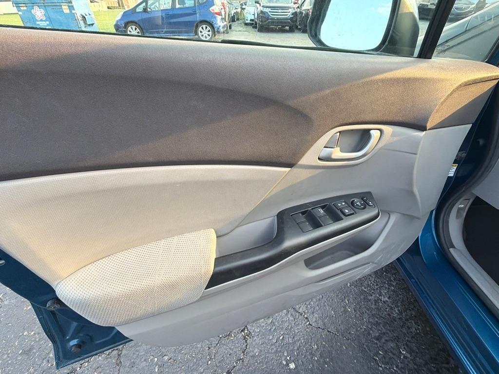 Honda Civic Sdn 4dr Auto LX 2012