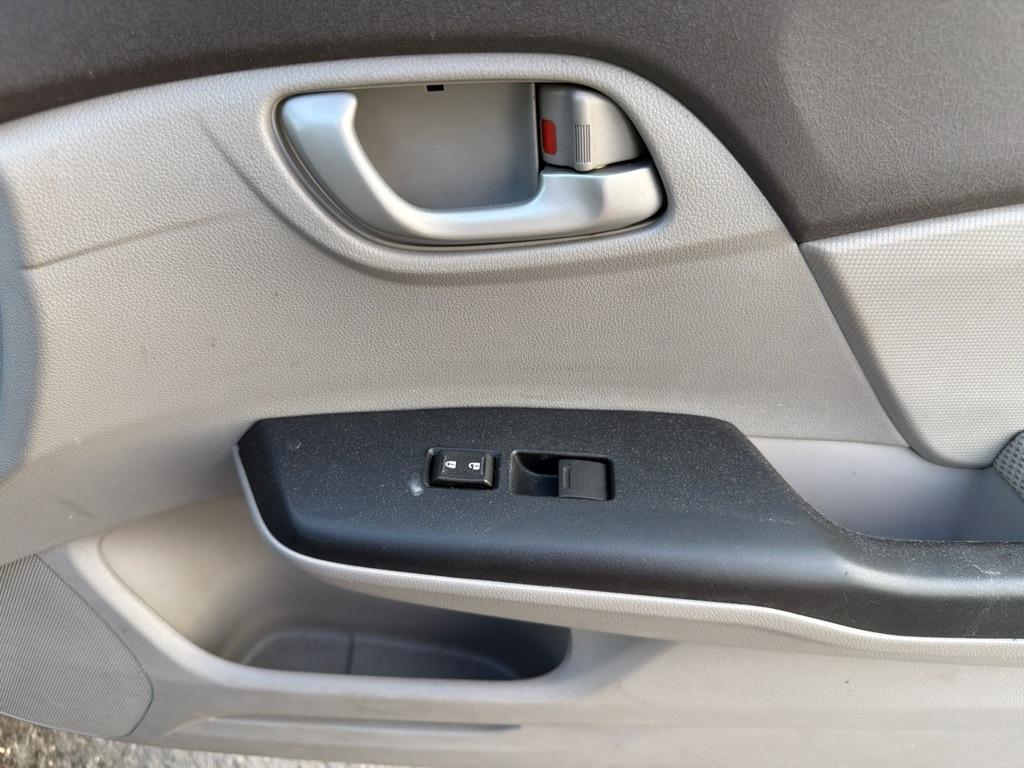 Honda Civic Sdn 4dr Auto LX 2012