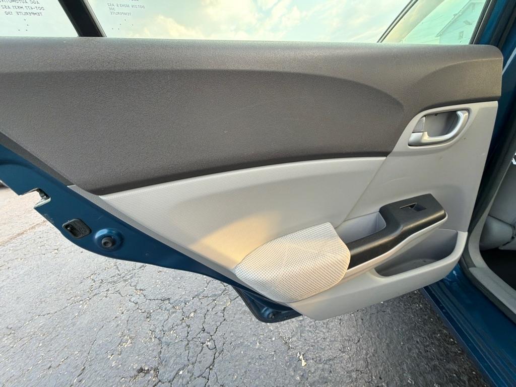 Honda Civic Sdn 4dr Auto LX 2012