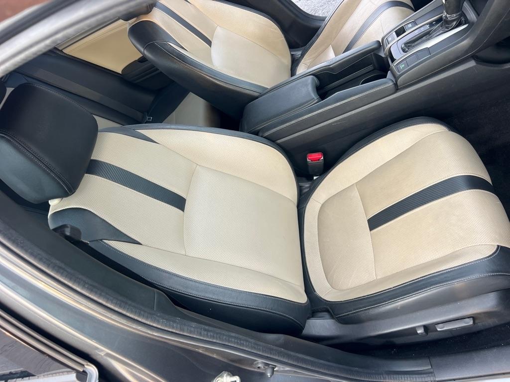 Honda Civic Hatchback Sport Touring CVT 2017