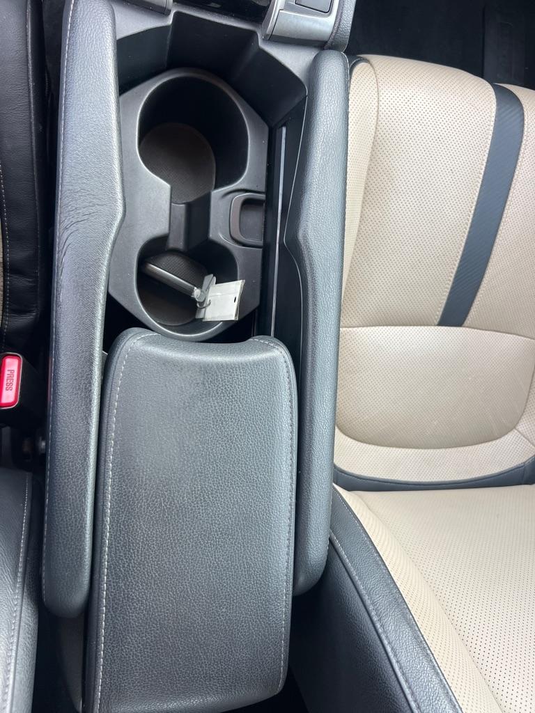 Honda Civic Hatchback Sport Touring CVT 2017