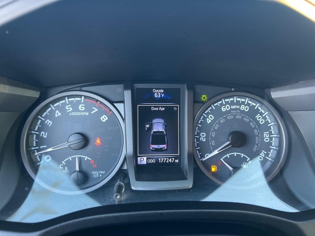 Toyota Tacoma TRD Off Road Double Cab 5' Bed V6 4x4 MT (Natl) 2017