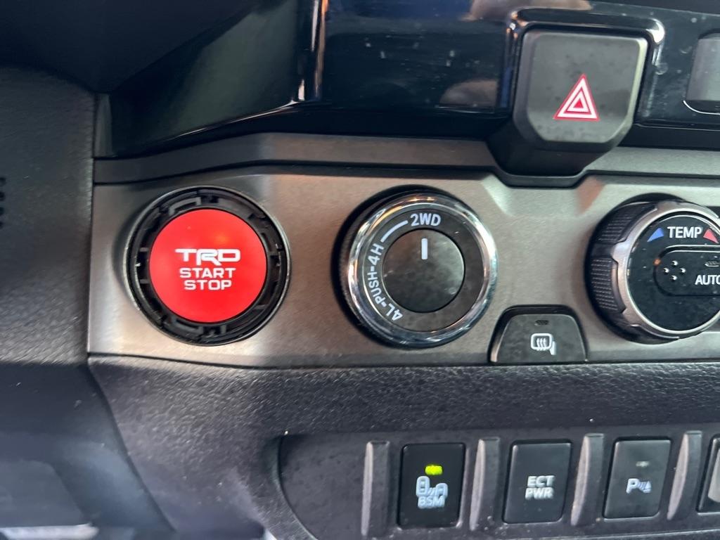 Toyota Tacoma TRD Off Road Double Cab 5' Bed V6 4x4 MT (Natl) 2017