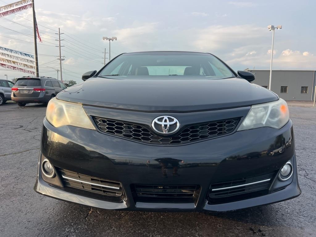 Toyota Camry 4dr Sdn V6 Auto XLE (Natl) 2012