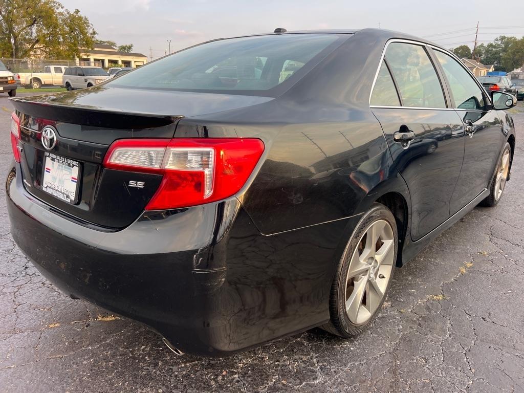 Toyota Camry 4dr Sdn V6 Auto XLE (Natl) 2012