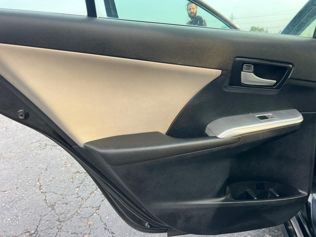 Toyota Camry 4dr Sdn V6 Auto XLE (Natl) 2012
