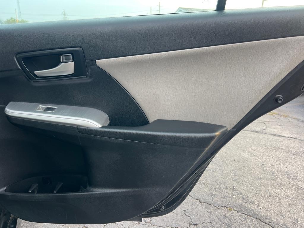 Toyota Camry 4dr Sdn V6 Auto XLE (Natl) 2012