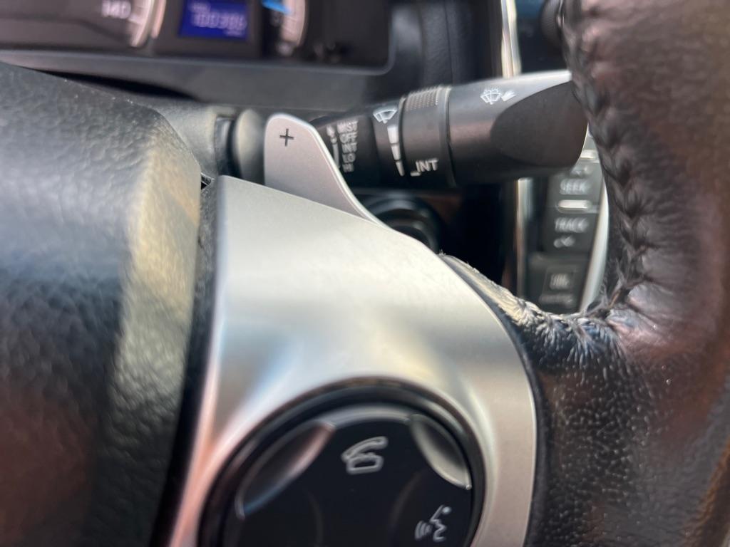 Toyota Camry 4dr Sdn V6 Auto XLE (Natl) 2012