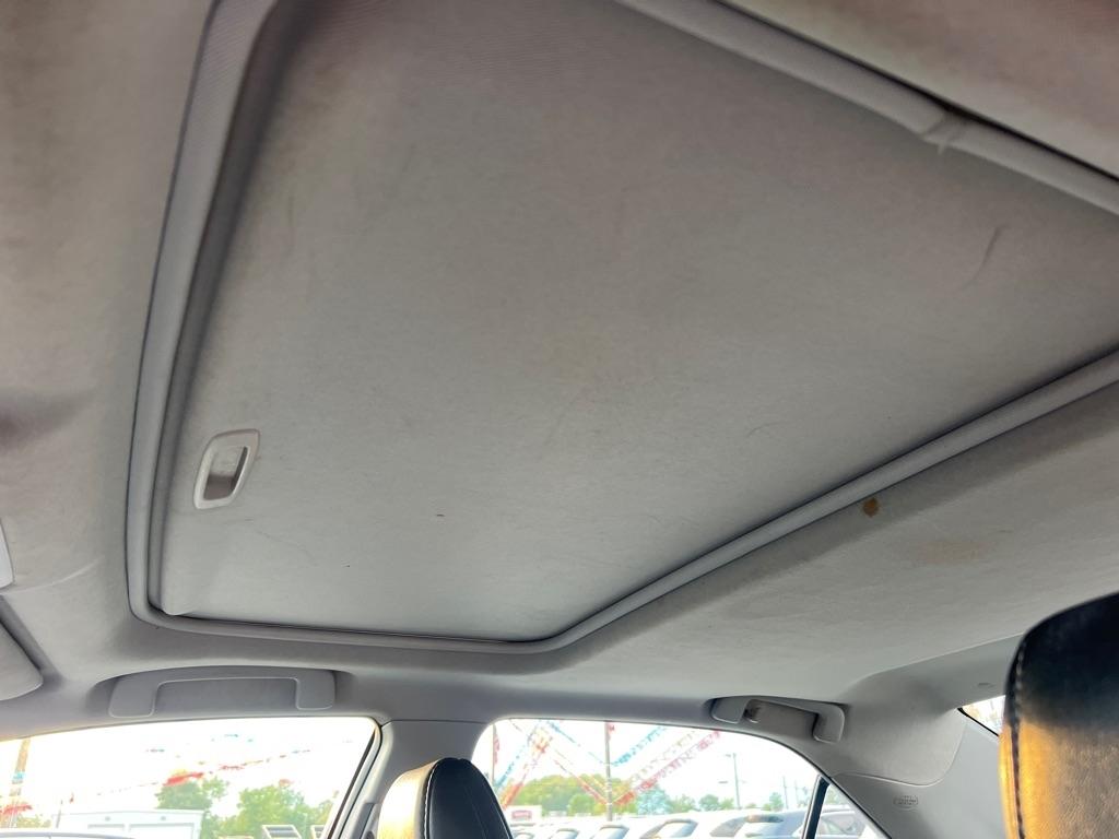 Toyota Camry 4dr Sdn V6 Auto XLE (Natl) 2012