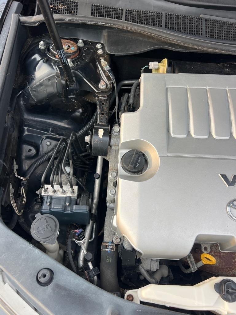 Toyota Camry 4dr Sdn V6 Auto XLE (Natl) 2012