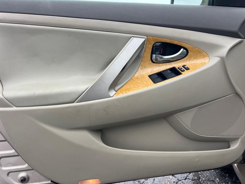 Toyota Camry 4dr Sdn I4 Auto XLE (Natl) 2007