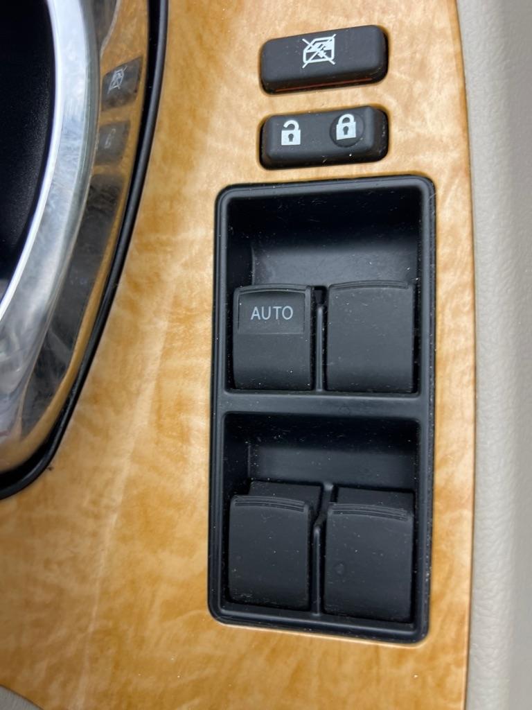 Toyota Camry 4dr Sdn I4 Auto XLE (Natl) 2007