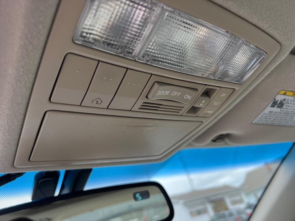 Toyota Camry 4dr Sdn I4 Auto XLE (Natl) 2007