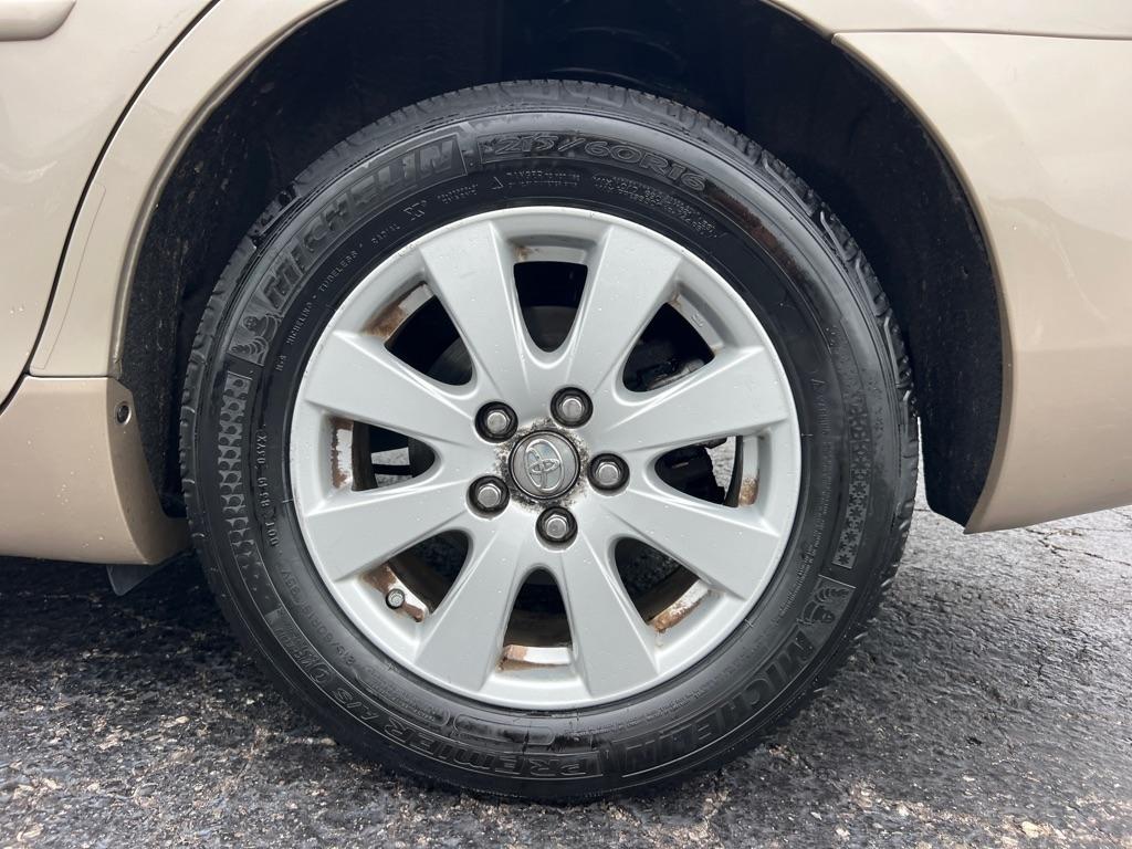 Toyota Camry 4dr Sdn I4 Auto XLE (Natl) 2007