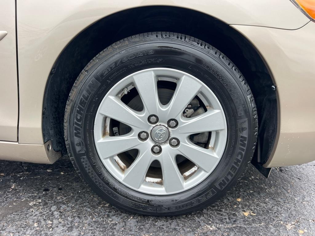 Toyota Camry 4dr Sdn I4 Auto XLE (Natl) 2007