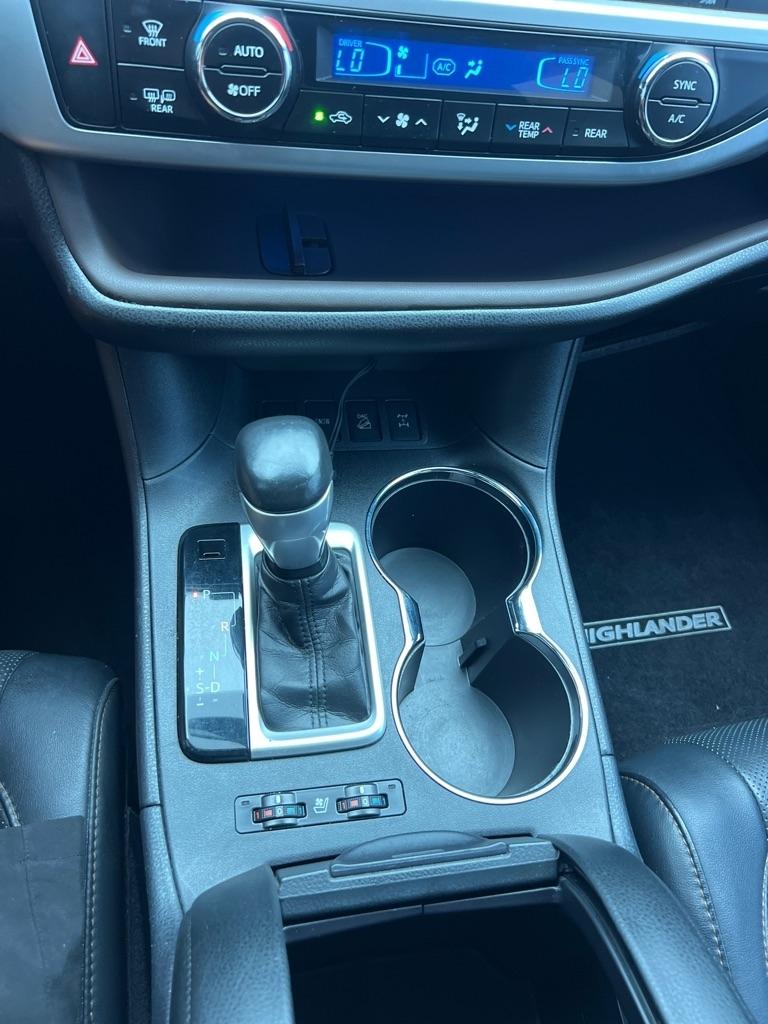 Toyota Highlander AWD 4dr V6 Limited (Natl) 2015