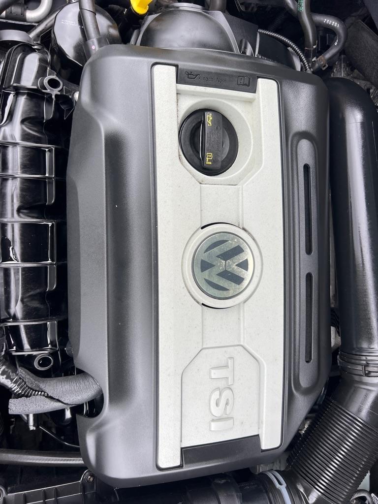 Volkswagen GTI 4dr HB Man Driver's Edition PZEV 2014