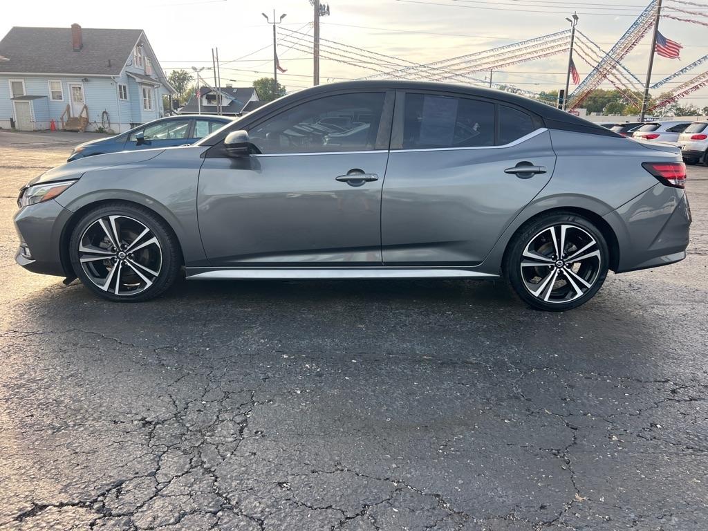 Nissan Sentra SR CVT 2020